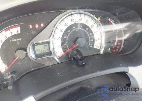 2014 Toyota Sienna Se 8 Passenger z USA, uszkodzony, nr VIN 5TDXK3DC4ES440306